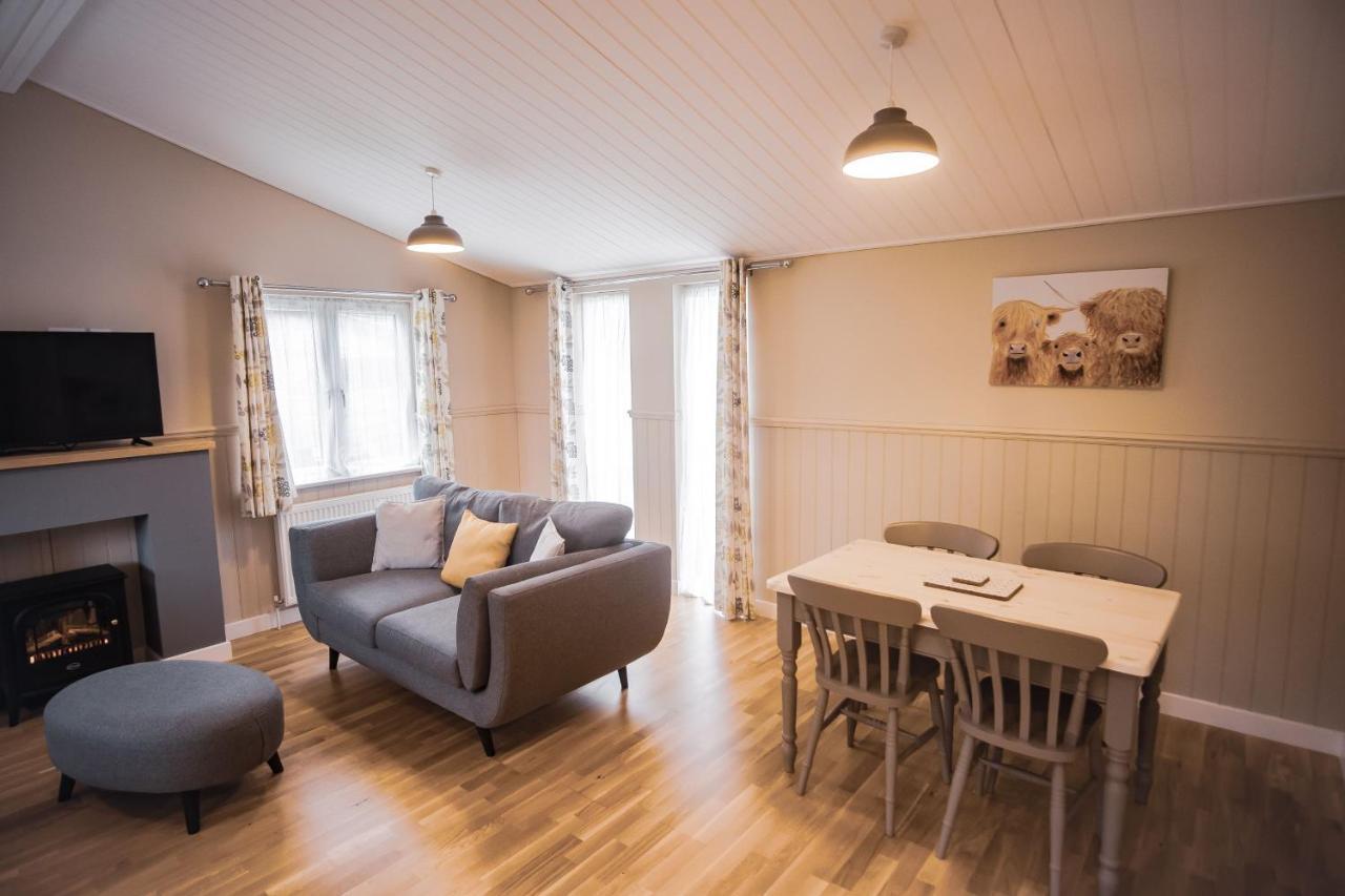 Hotel Warrenwood Country Park Polegate Exterior foto